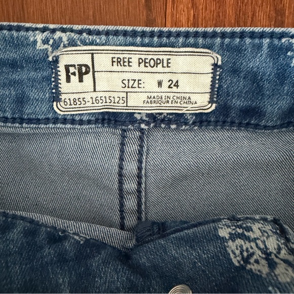 We The Free Just Float On Flare Jeans Free People Blue size 24 - Picture 8 of 10